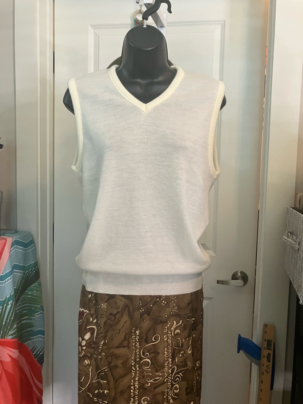 Vintage Cream V-Neck Knit Vest